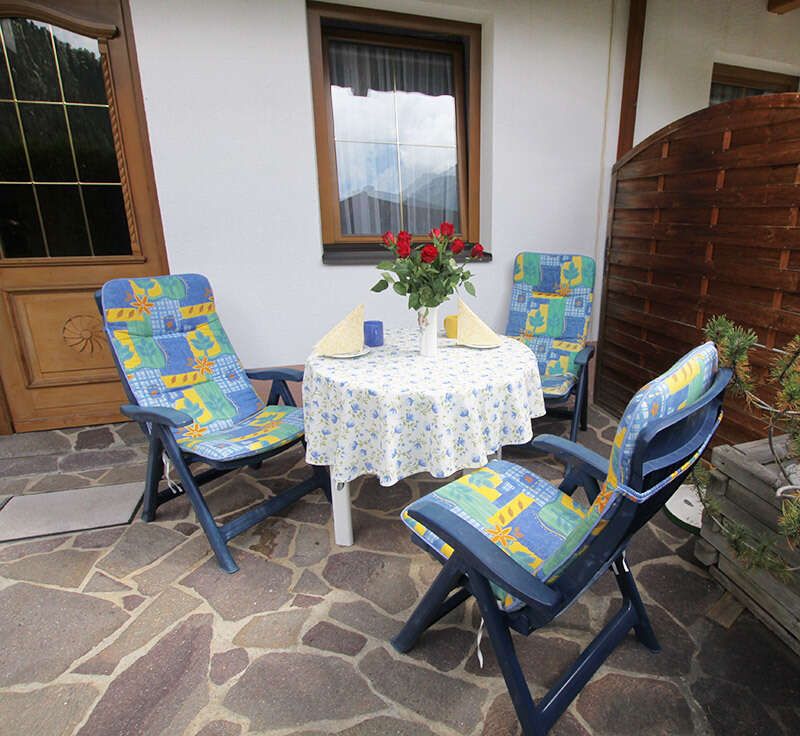 Terrasse vom Apart Sonnenschein in Spiss in Tirol